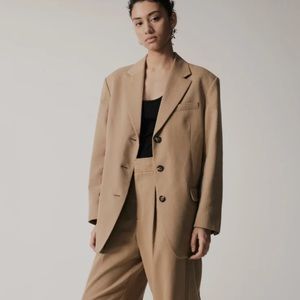 Everlane ‘80s Blazer